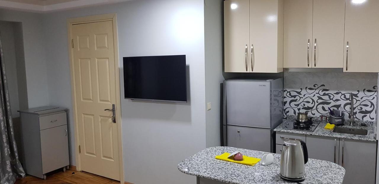 Apartament Shushana Batumi Eksteriør billede
