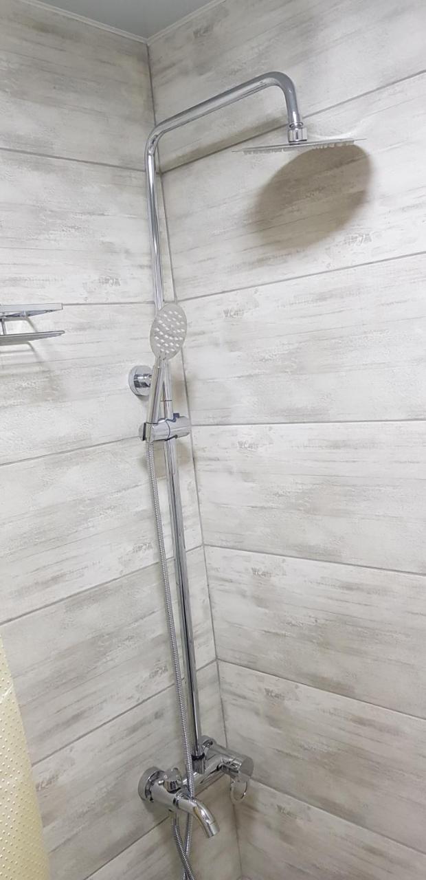 Apartament Shushana Batumi Eksteriør billede